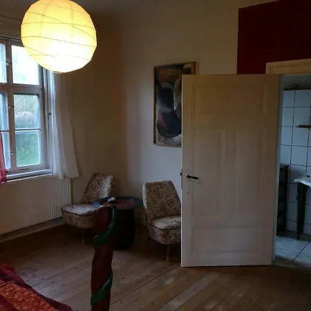 Eden Peene Apartment